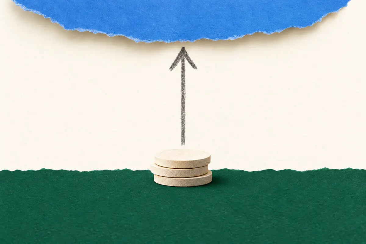 Coin stack between a green floor and a blue ceiling, like LIF withdrawal limits
